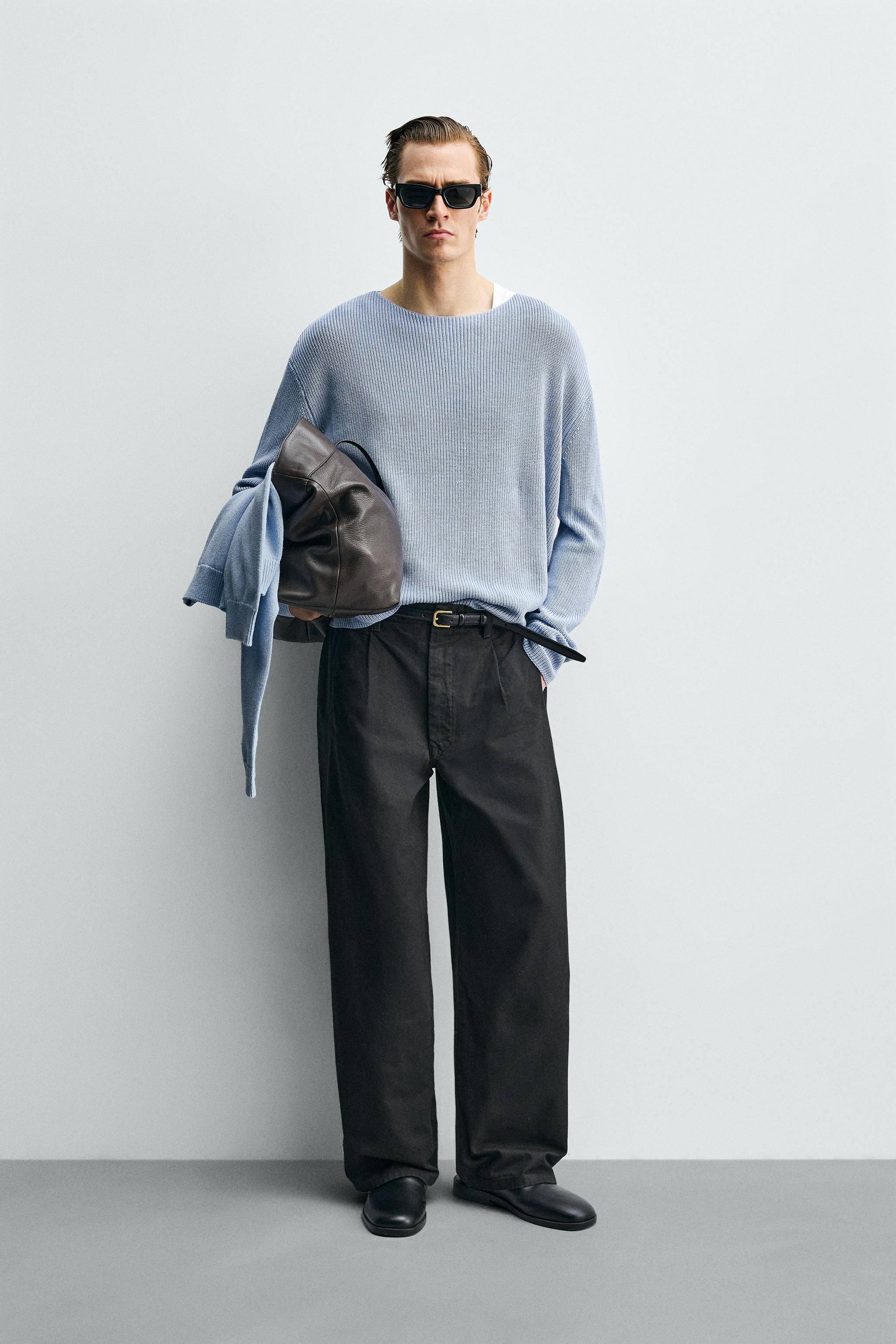 WIDE FIT PLEATED PANTS